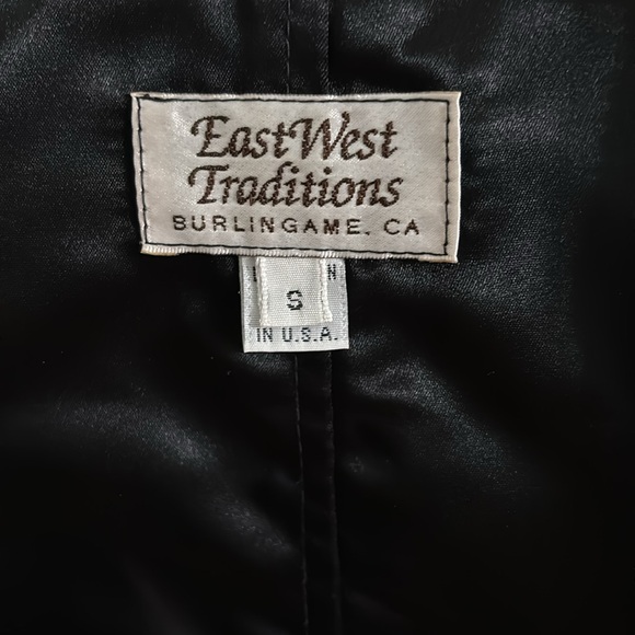 Beautiful Equestrian Vest - Picture 4 of 4